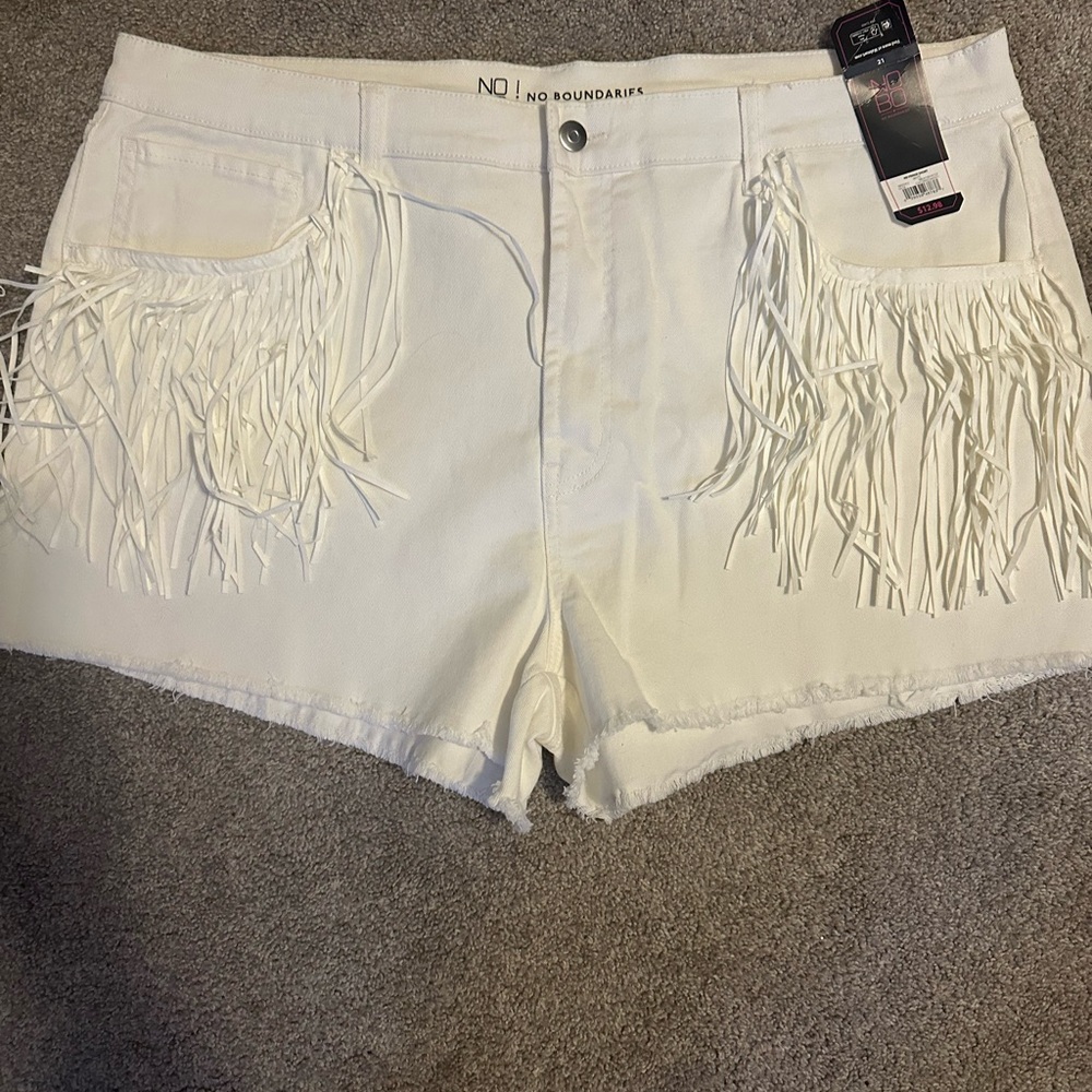 New with tags fringe white shorts